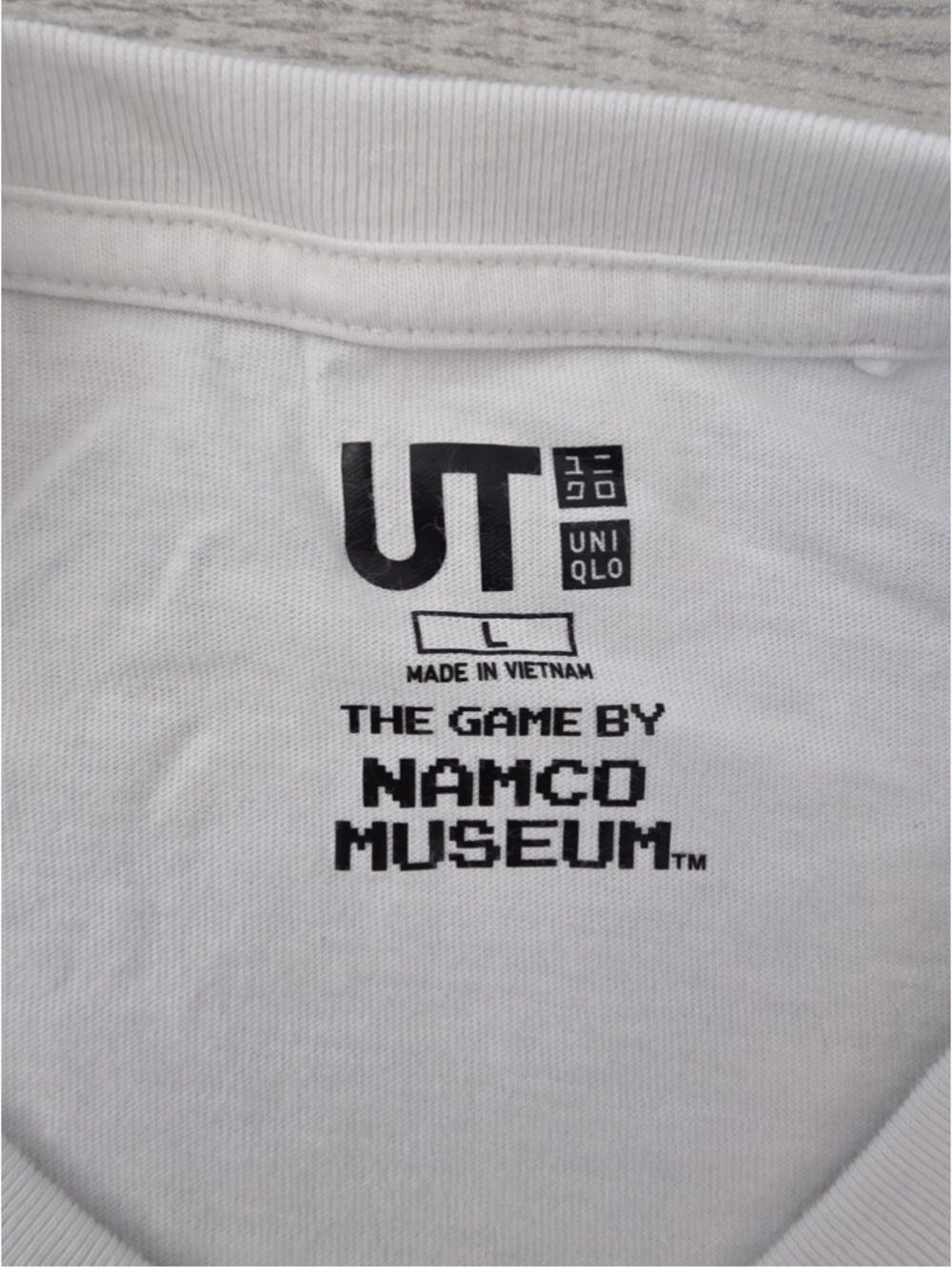Uniqlo Pac man Namco Museum White Shirt Size Large - Picture 2 of 7